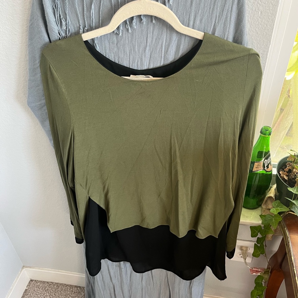 Timing brand, med size, olive green